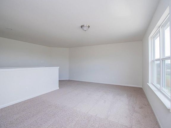 4th image of 2425 Regatta Ln