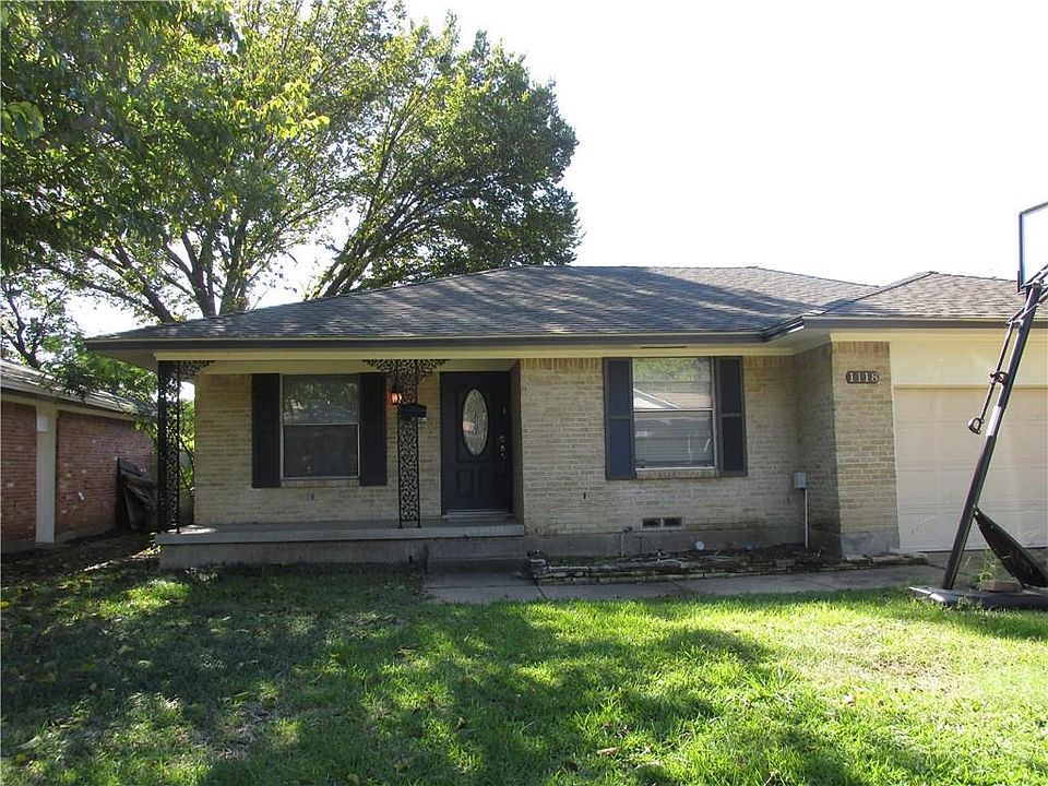 1st image of 1118 Vicksburg Dr