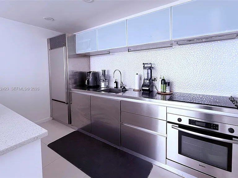 1040 Biscayne Blvd #1606 — Photo 8