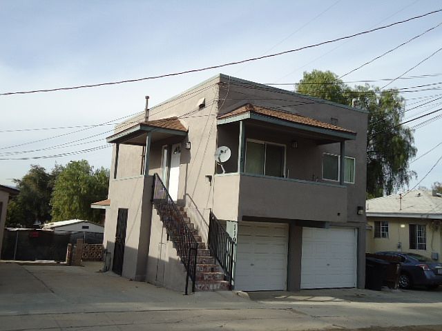 1st image of 119 N Chestnut St