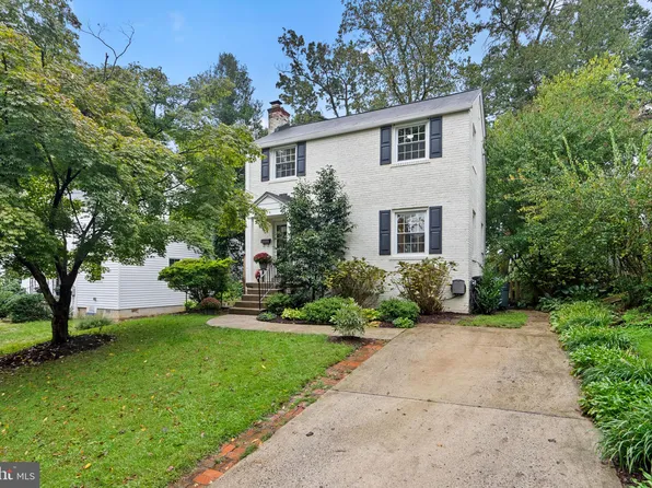 9906 Woodburn Rd, Silver Spring, MD 20901