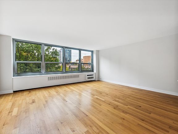 3rd image of 1255 N Sandburg Ter Unit 209