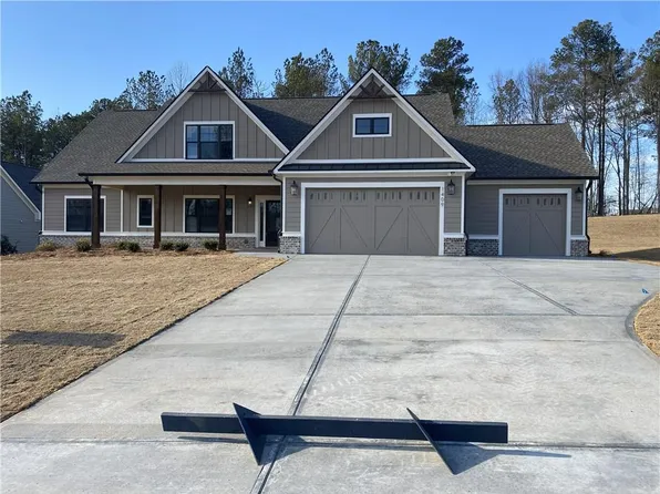 1409 Willowbend Pl, Monroe, GA 30655