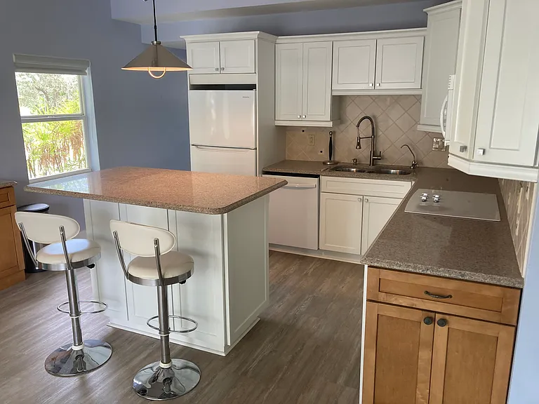115 Harbor Ln — Photo 17