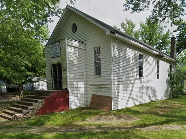 2426 Broadway Blvd, Flint, MI 48506