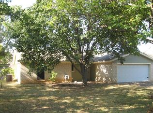 116 Pecan St, Azle, TX 76020