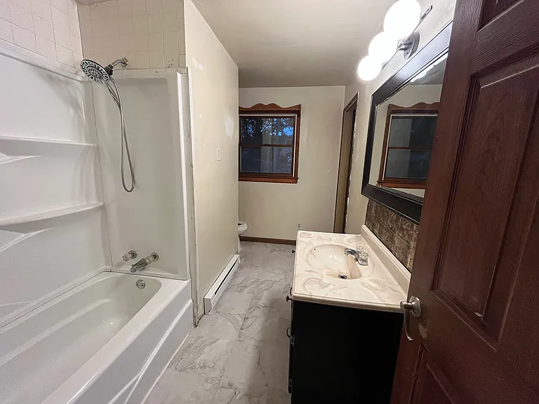 33 Bear Ridge Ln — Photo 7