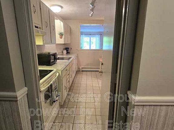 2nd image of 276 Albion St