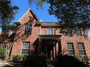 9627 Garden Row Dr, Sugar Land, TX 77498