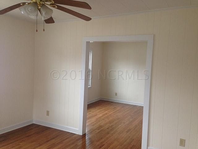 1st image of 408 Marsh St