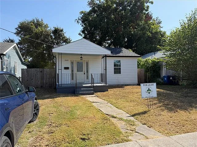 2 bed, 1.0 bath, 777 sqft, $1,400 — Photo 1