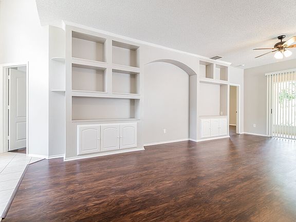 5th image of 1136 Cherry Valley Way