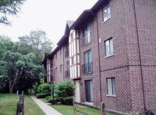 1722 Washington St, Naperville, IL 60565