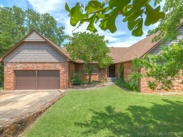 6849 W 35th Pl, Tulsa, OK 74107