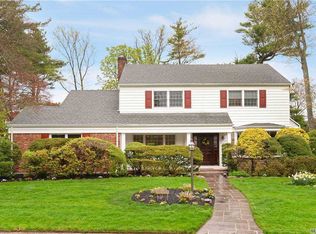 268 Channon Rd, Hewlett, NY 11557