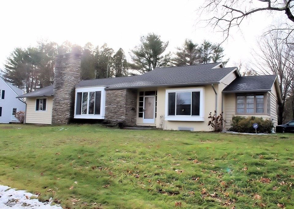 1st image of 17 Blanchard Dr