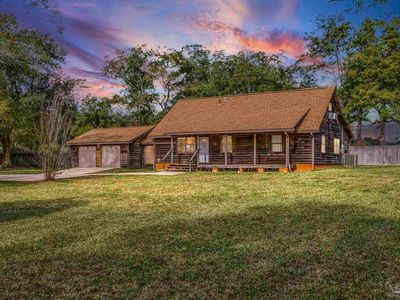 4960 Hyatt Ln, Pace, FL, 32571