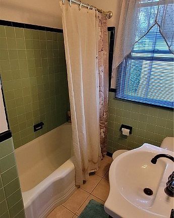4th image of 8509 Witkop Ave