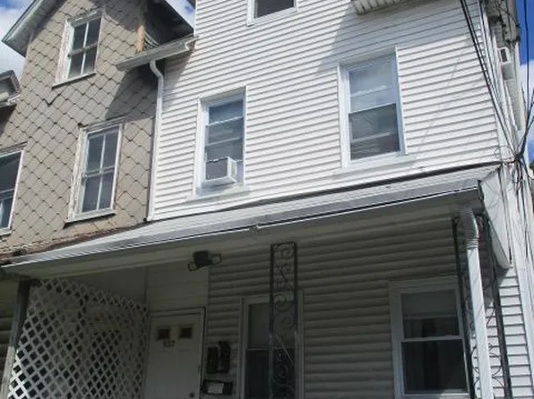 957 Springfield Rd, Darby, PA 19023
