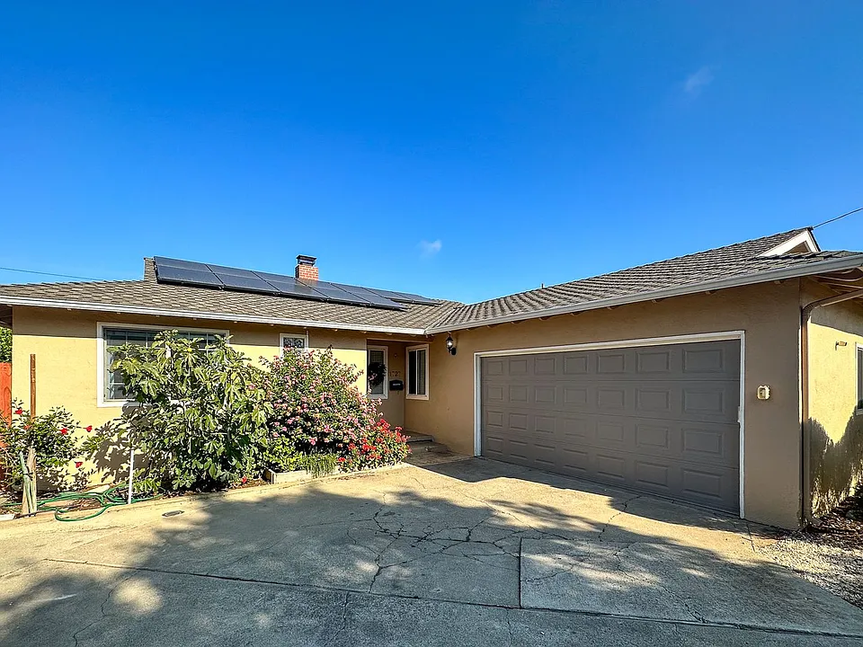 1727 Coralee Dr