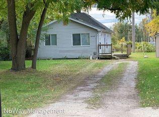 2192 Red Arrow Rd, Burton, MI 48529