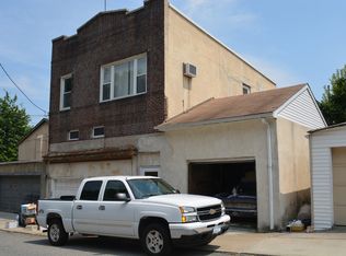 19 Shaughnessy Ln, Staten Island, NY 10305