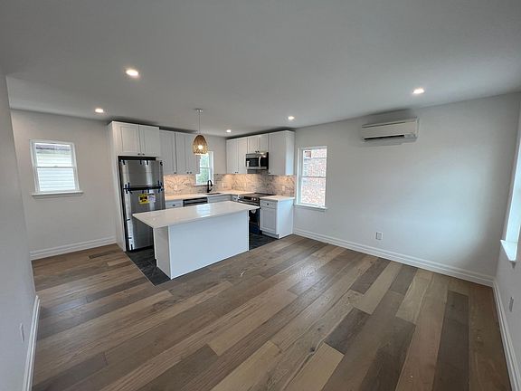 4th image of 202 Beach 127th St #2
