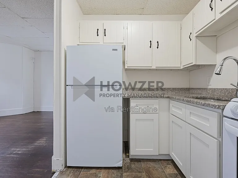 116 Clark St #1 — Photo 6