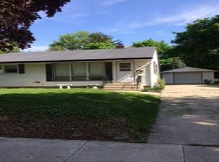 3316 Constance Dr, Rockford, IL 61108