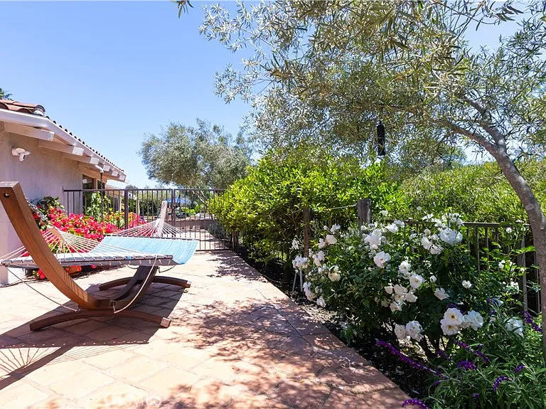 30421 Mirador Ct — Photo 48
