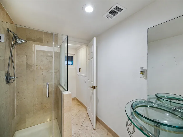6321 Deerwood Rd — Photo 29