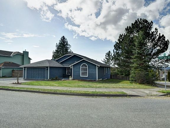 2nd image of 7008 70th Ave NE