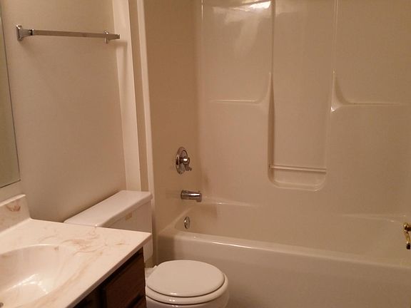 2nd image of 7010 N Lincolnshire Cir #7010