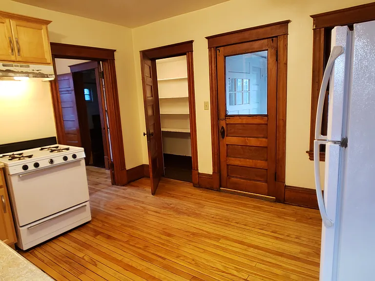 2713 Delaware St SE — Photo 3