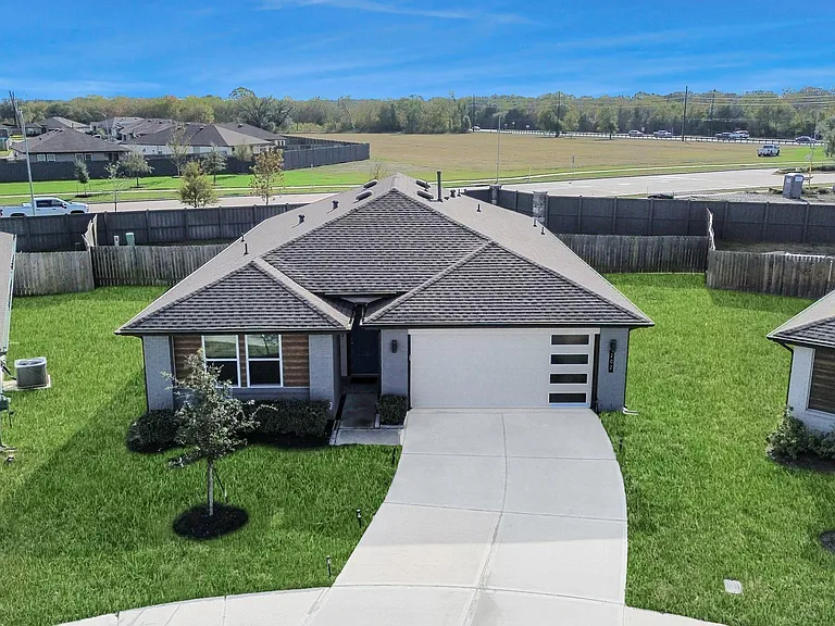 202 Serena Park Ln — Photo 18
