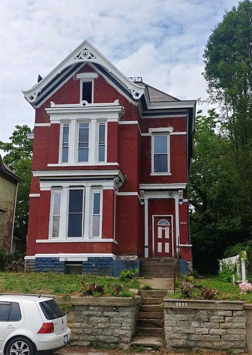 1st image of 2823 Park Ave