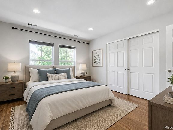 4th image of 11944 Oak Hill Way #E