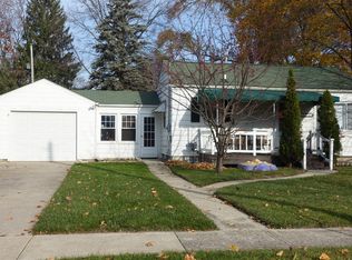 1215 E Ashman St, Midland, MI 48642