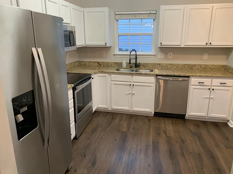 113 N Gum Ave — Photo 5