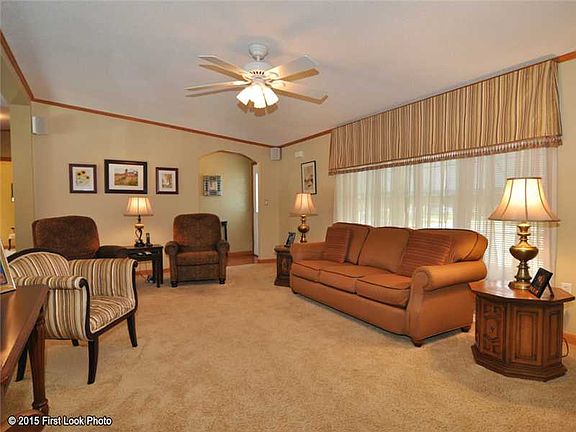 4th image of 315 Leisure Dr