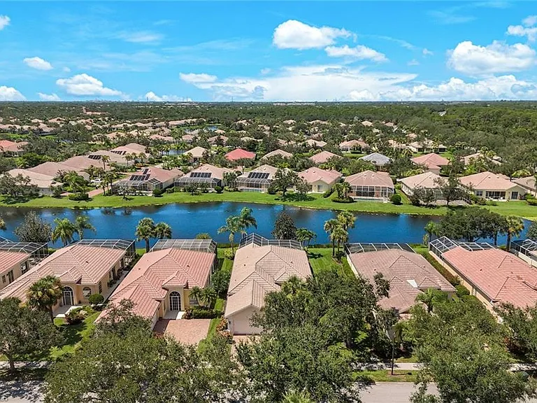5848 Ferrara Dr — Photo 29