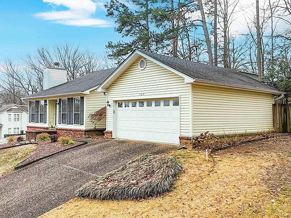 3rd image of 507 Huckleberry Dr