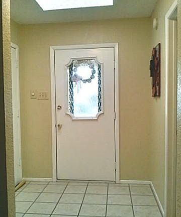 2nd image of 7601 Fox River Ct
