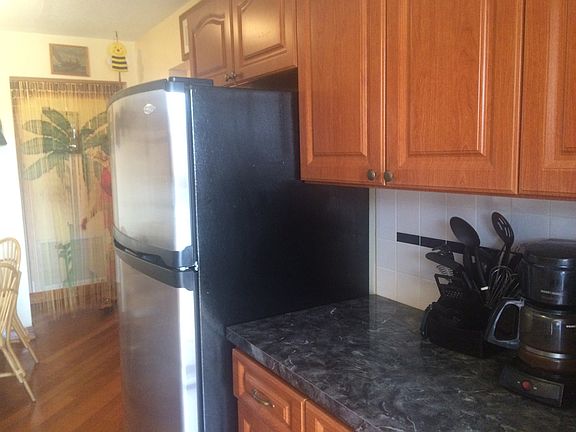 3rd image of 2753 NE 28th St APT 7E