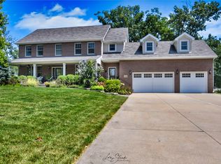 8559 S 85th Ct, Hickory Hills, IL