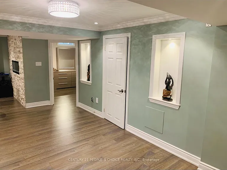 55 Beechnut Rd #BASEMENT — Photo 6