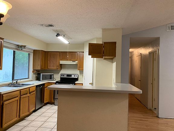 2nd image of 2617 Remmington Dr