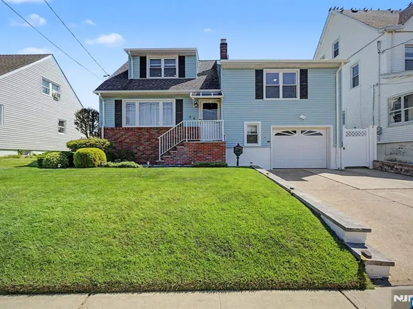 16 6th St, Wood Ridge, NJ 07075