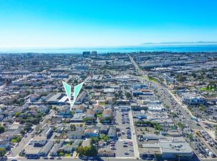 132 E 18th St, Costa Mesa, CA 92627