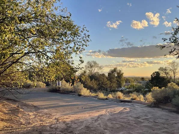 206 La Cruz Rd, Santa Fe, NM 87501